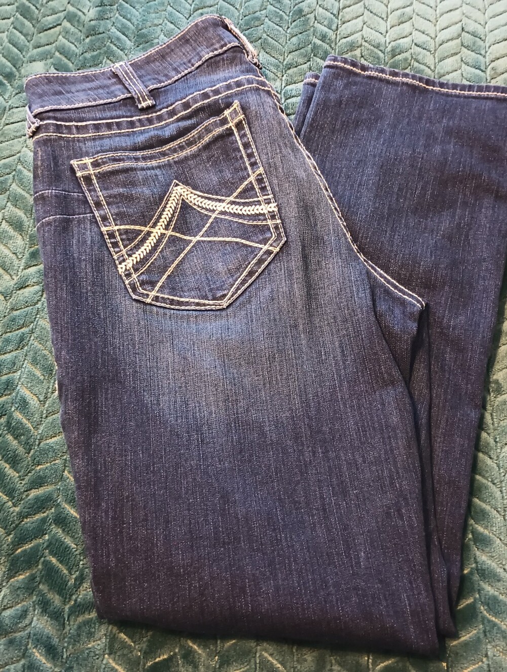 Ladies Ariat Jeans Dark Indigo Boot Cut with Contrast Stitching 33R